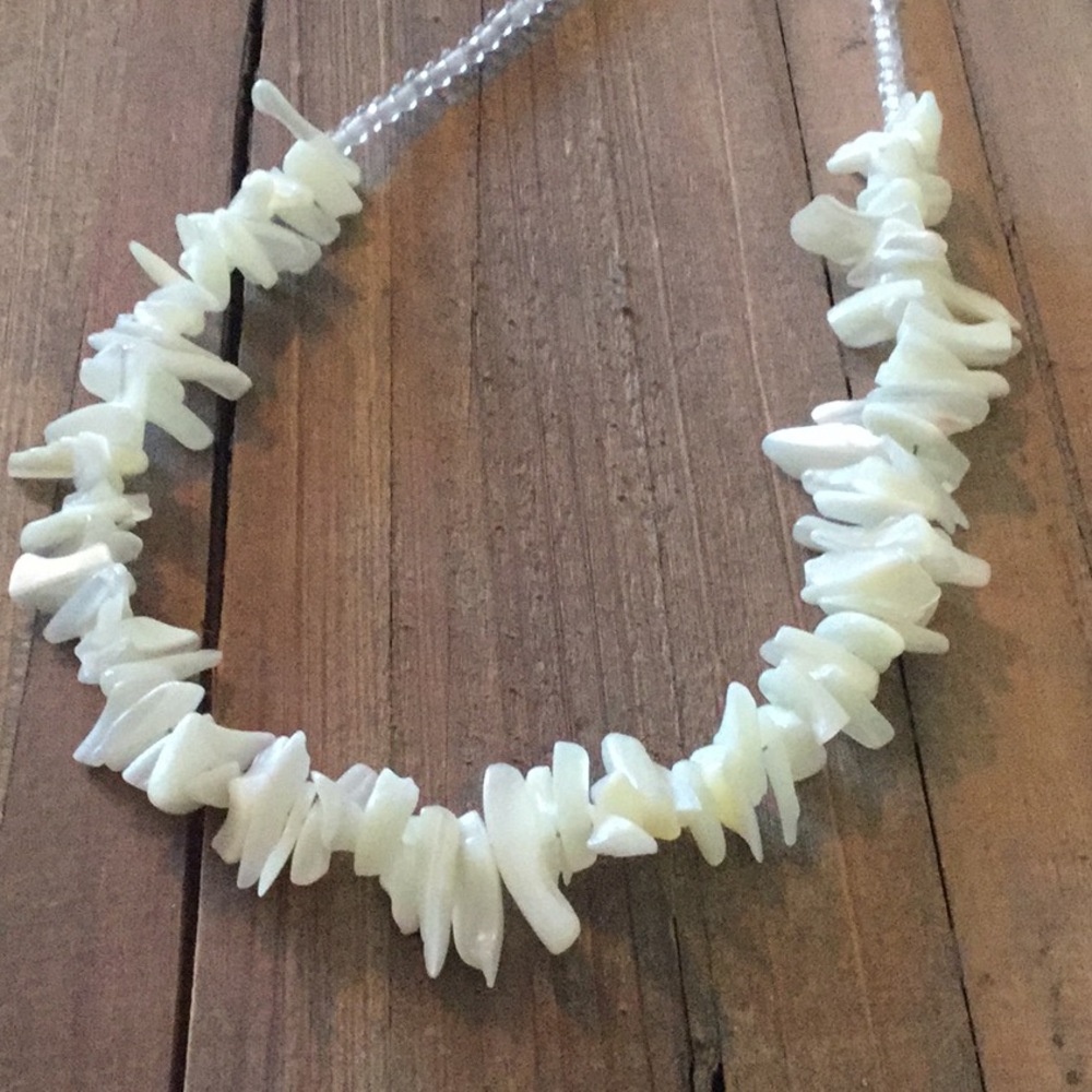 Mother of Pearl vintage beaded necklace.
